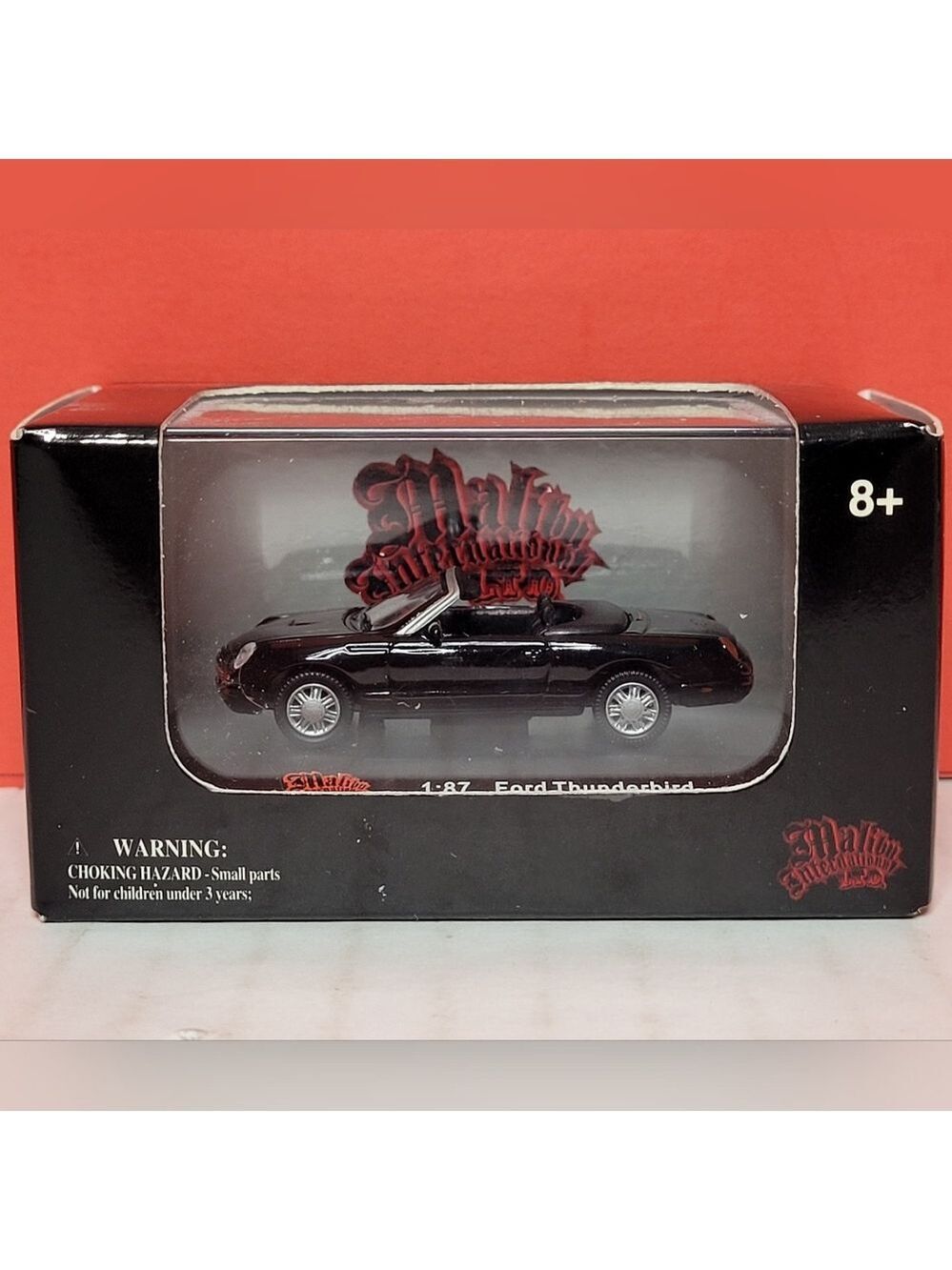Malibu International 1:87 Ford Thunderbird Black Convertible #105